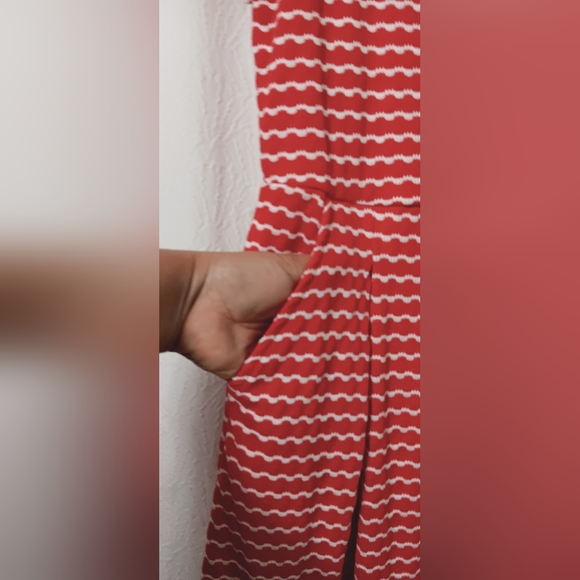 NWT Women's Draper James Short-Sleeve Knit Tee Dress With Pockets. Size L - Picture 5 of 11